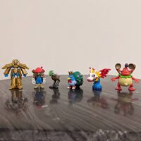 Digimon collectible mini figure set16.jpg